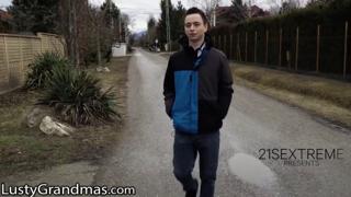 Stepmom's Thirsty MILFs Craving Young Cock🌭, Getting Wrecked by Nephew's Thick Dick🌭