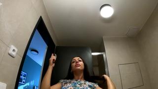 Petite Alia drops panties, flaunts shaved tattooed pussy✌, bathroom booty call