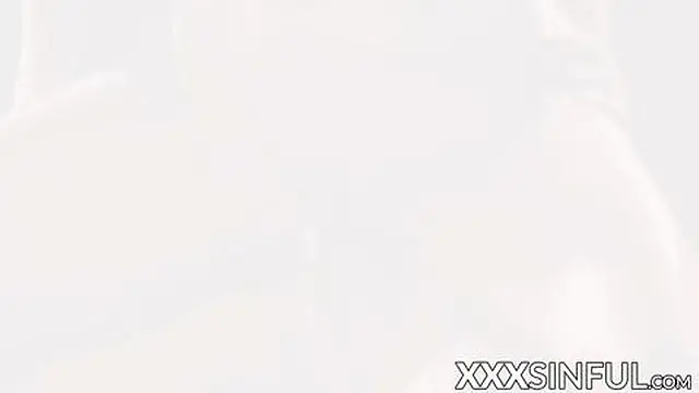 Red hair hottie reverse cowgirl cock riding after blowjob