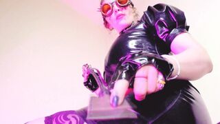 Fetish Mistress Eva Latex Glasses High Heels Femdom Dominatrix Stockings Solo BDSM Milf Big Ass