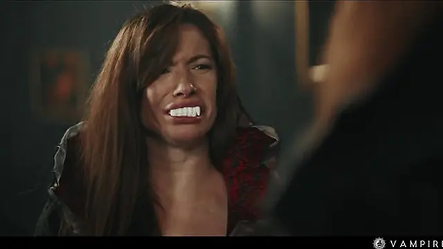 Octokuro Cosplays Vampirella - Horny Lesbian Vampire with Huge Tits Mesmerizes Sata Jones