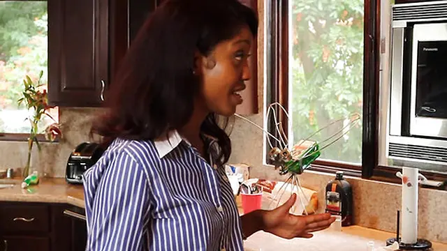 Aaliyah Love Lets Lotus Lain Fuck Her With A Strapon- Skankery