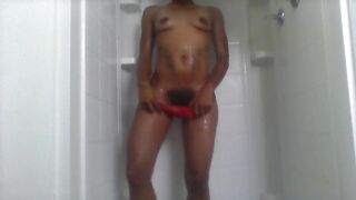 Shower Action with Big Booty JuicyJay