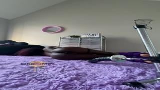 Dark-skinned beauty enjoys deep penetration
